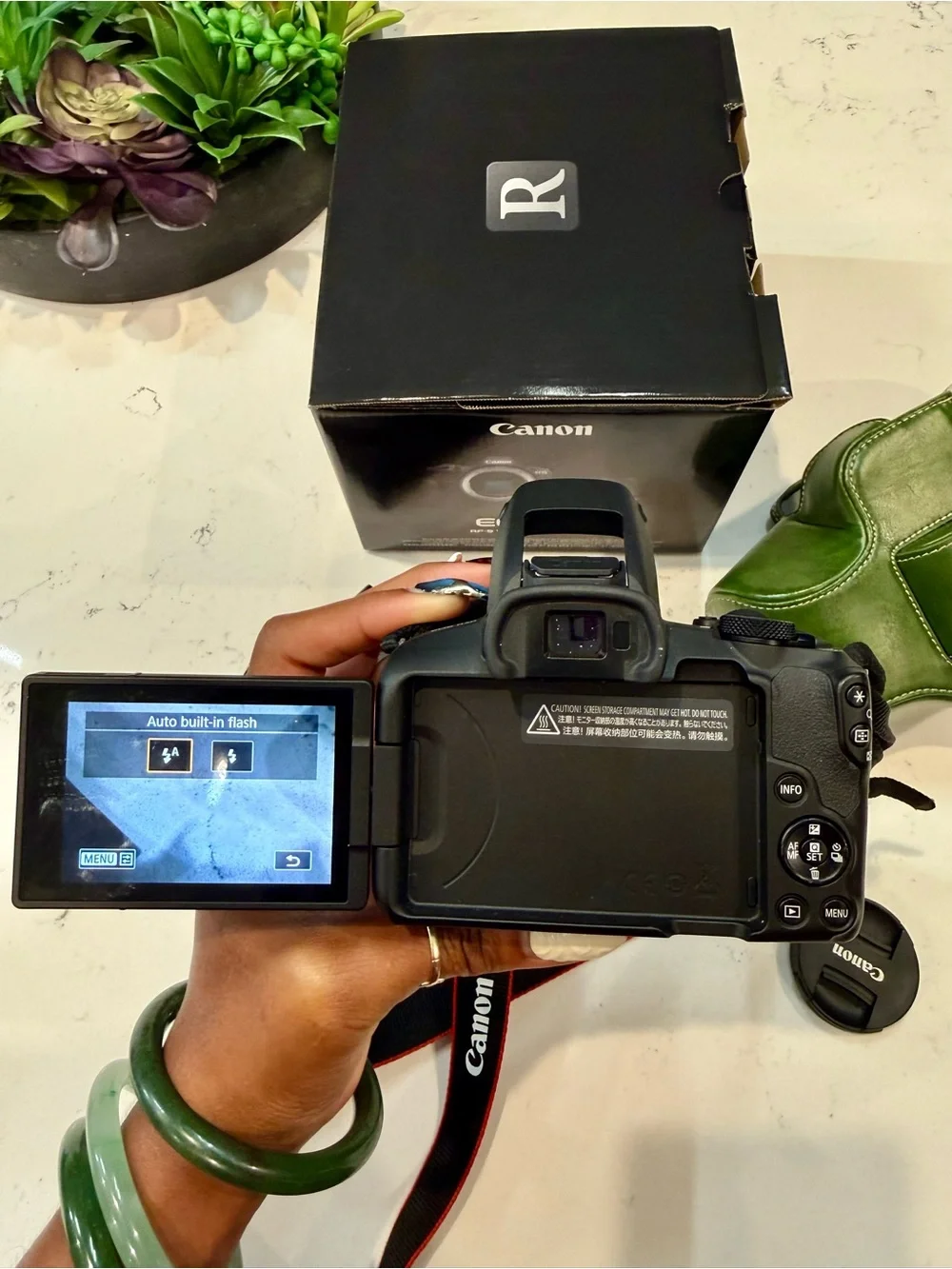 Canon eos r50